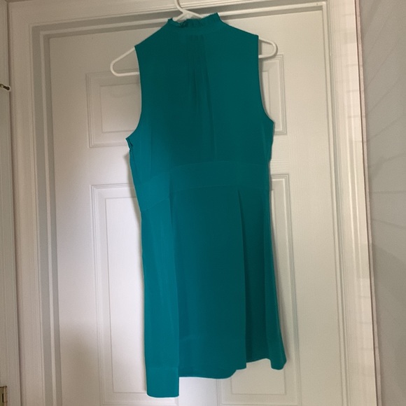 Guess by Marciano beautiful dress! - Picture 3 of 9